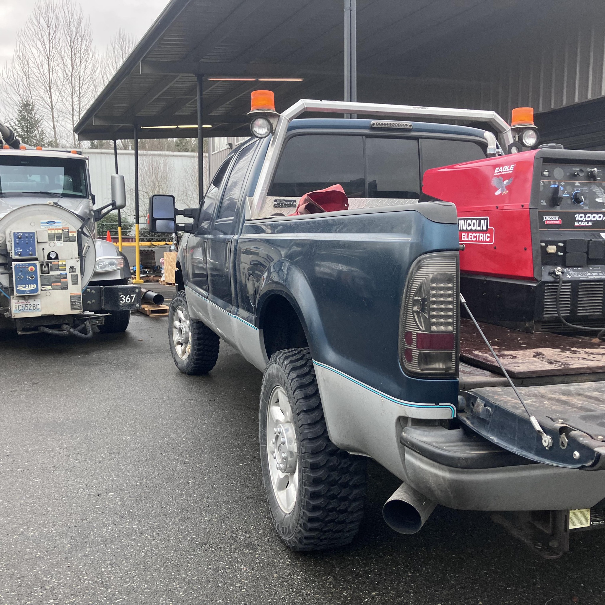 Mobile welding service in action